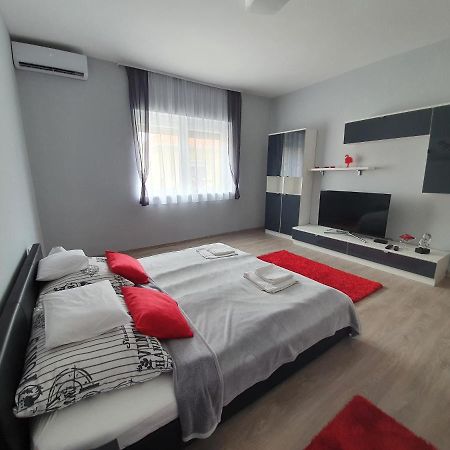 Flamingo Apartment Sárvár Kültér fotó